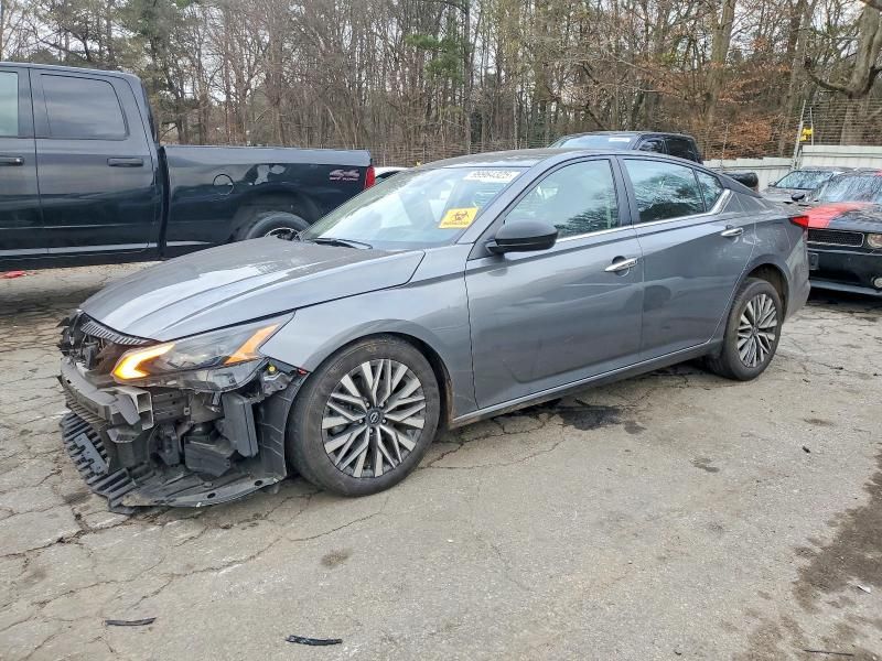 2024 Nissan Altima sv