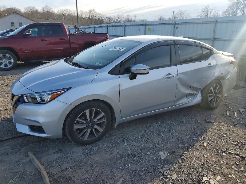 2021 Nissan Versa sv