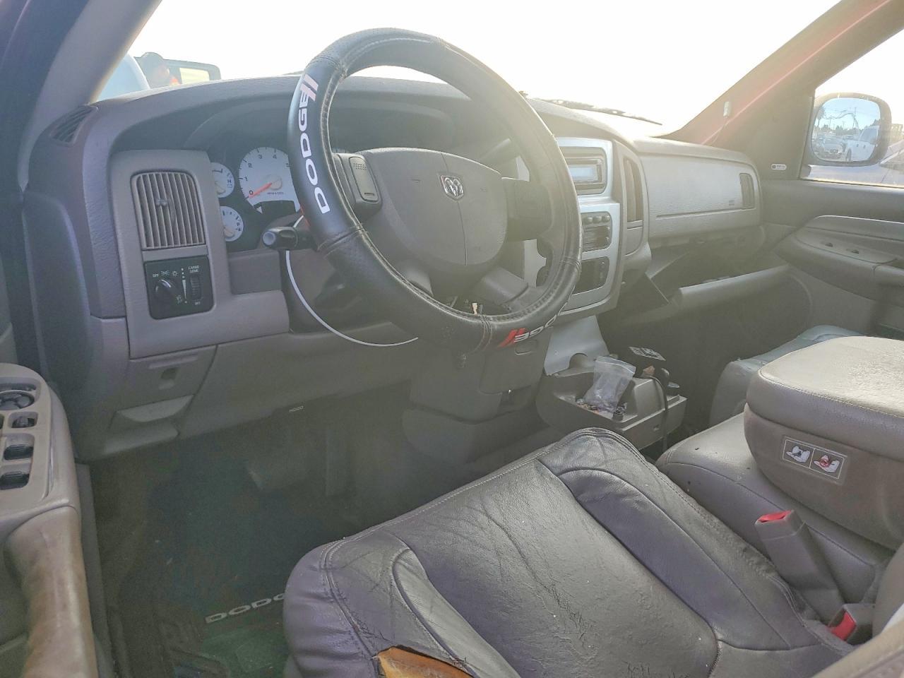 2004 Dodge RAM 1500 ST