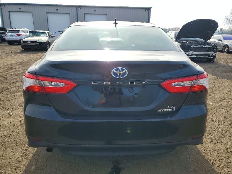 2019 Toyota Camry le