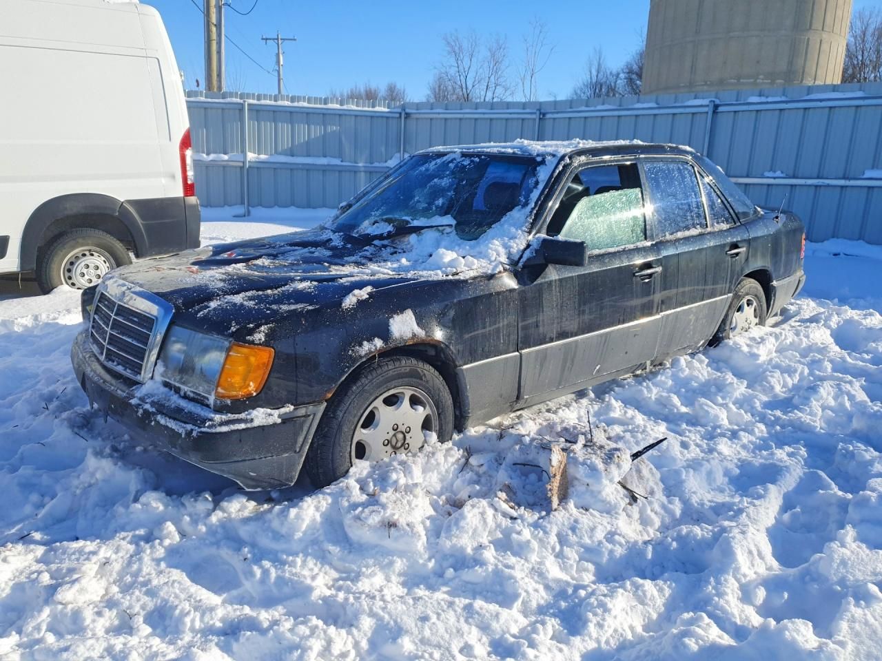 1992 Mercedes-Benz 400 e