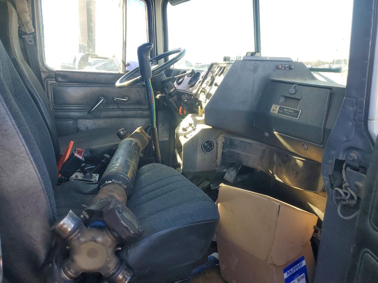 1999 Mack RD600 Dump Truck