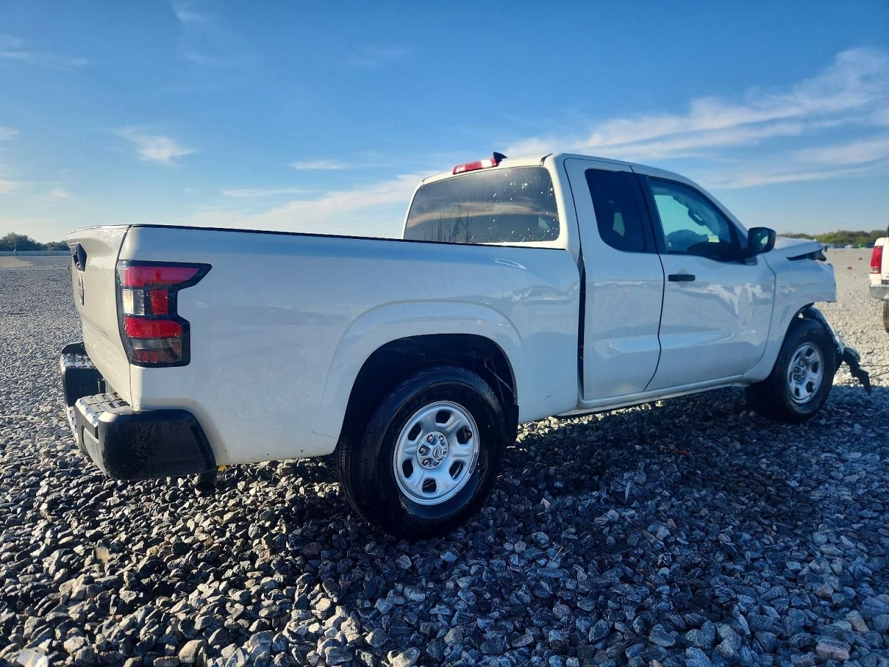 2024 Nissan Frontier s