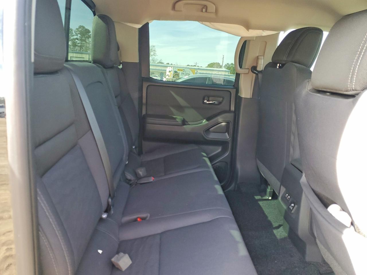 2024 Nissan Frontier S
