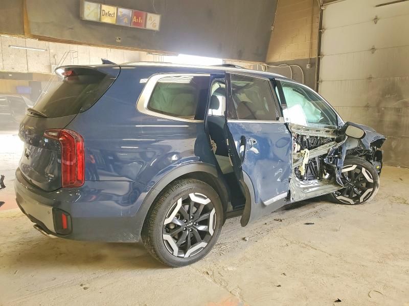 2023 KIA Telluride s