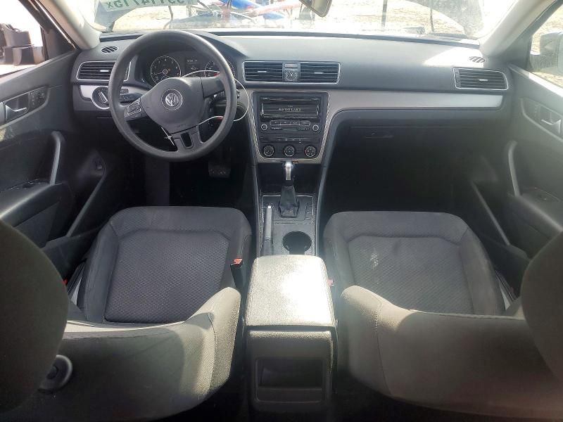 2015 Volkswagen Passat s