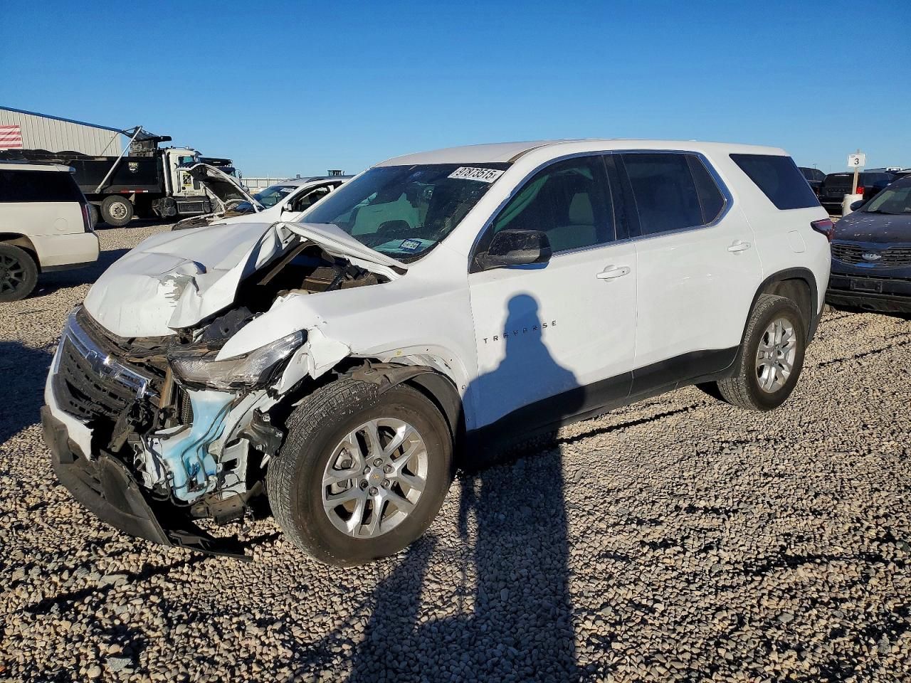 2023 Chevrolet Traverse ls