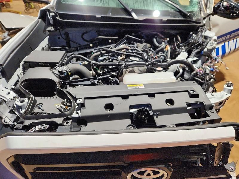 2024 Toyota Tacoma Xtracab