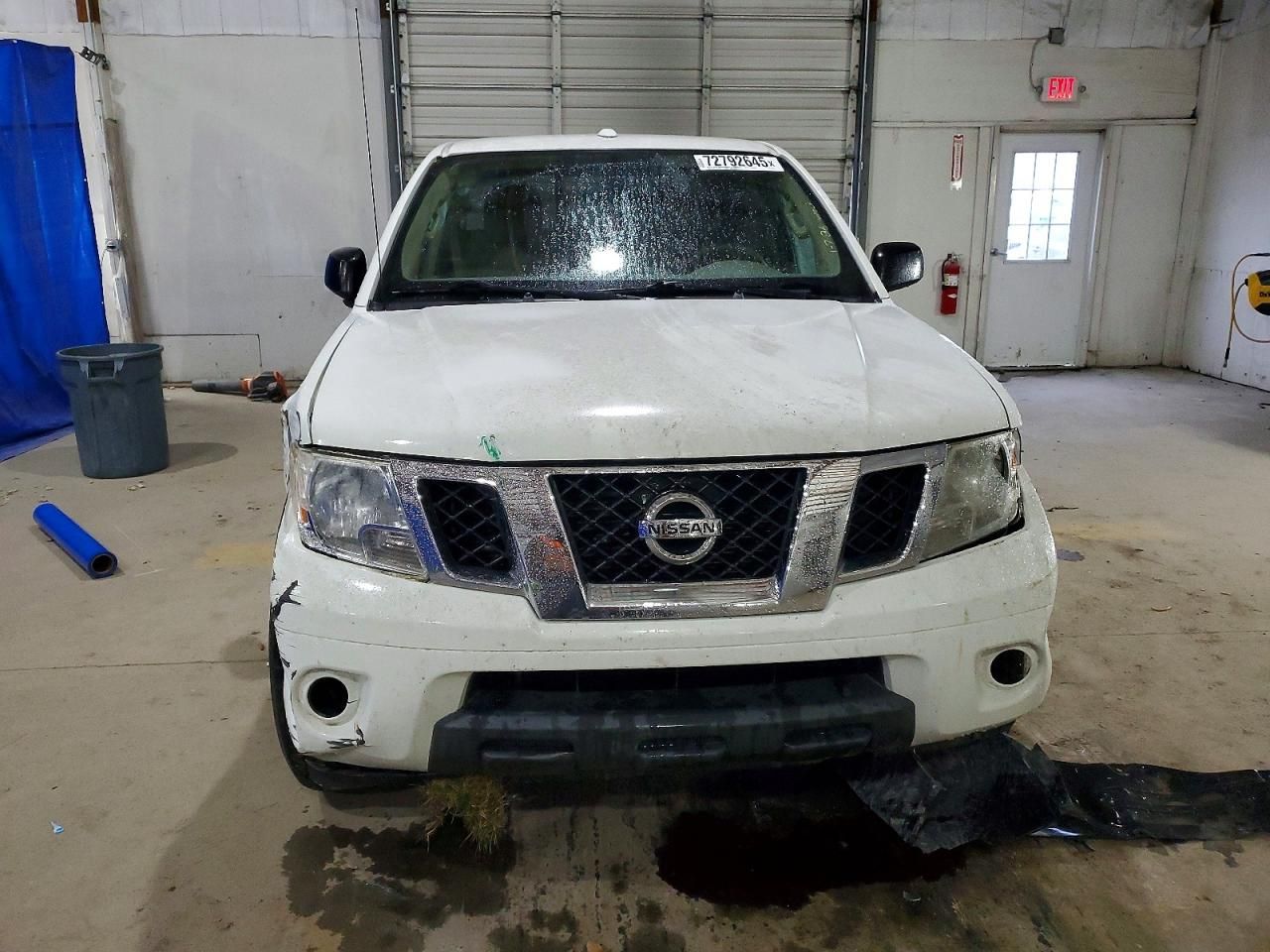 2016 Nissan Frontier s