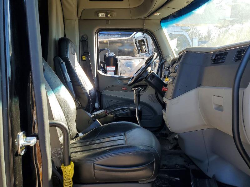 2020 Peterbilt 579