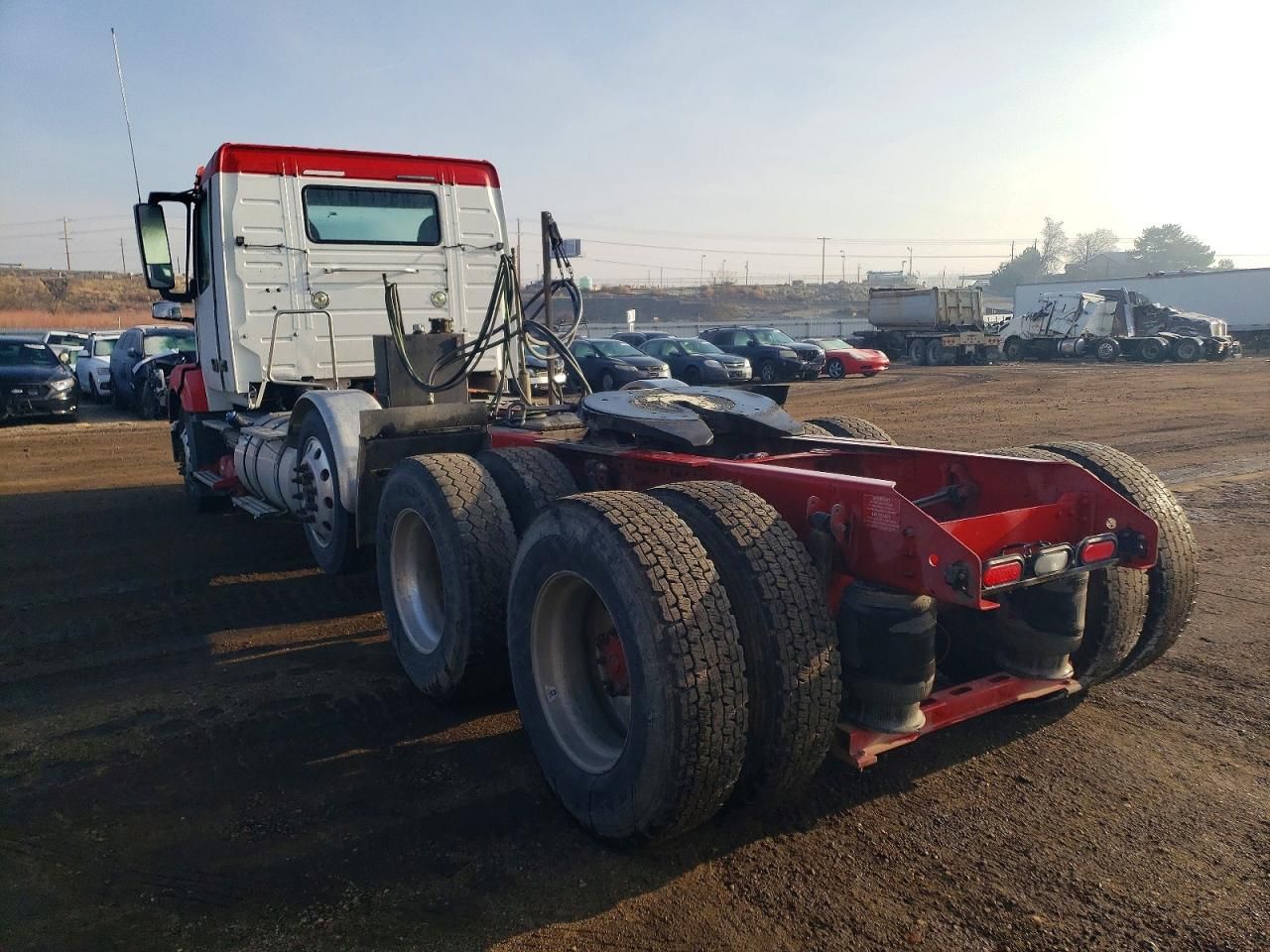 2016 Volvo VNL Semi Truck