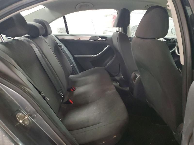 2016 Volkswagen Jetta se