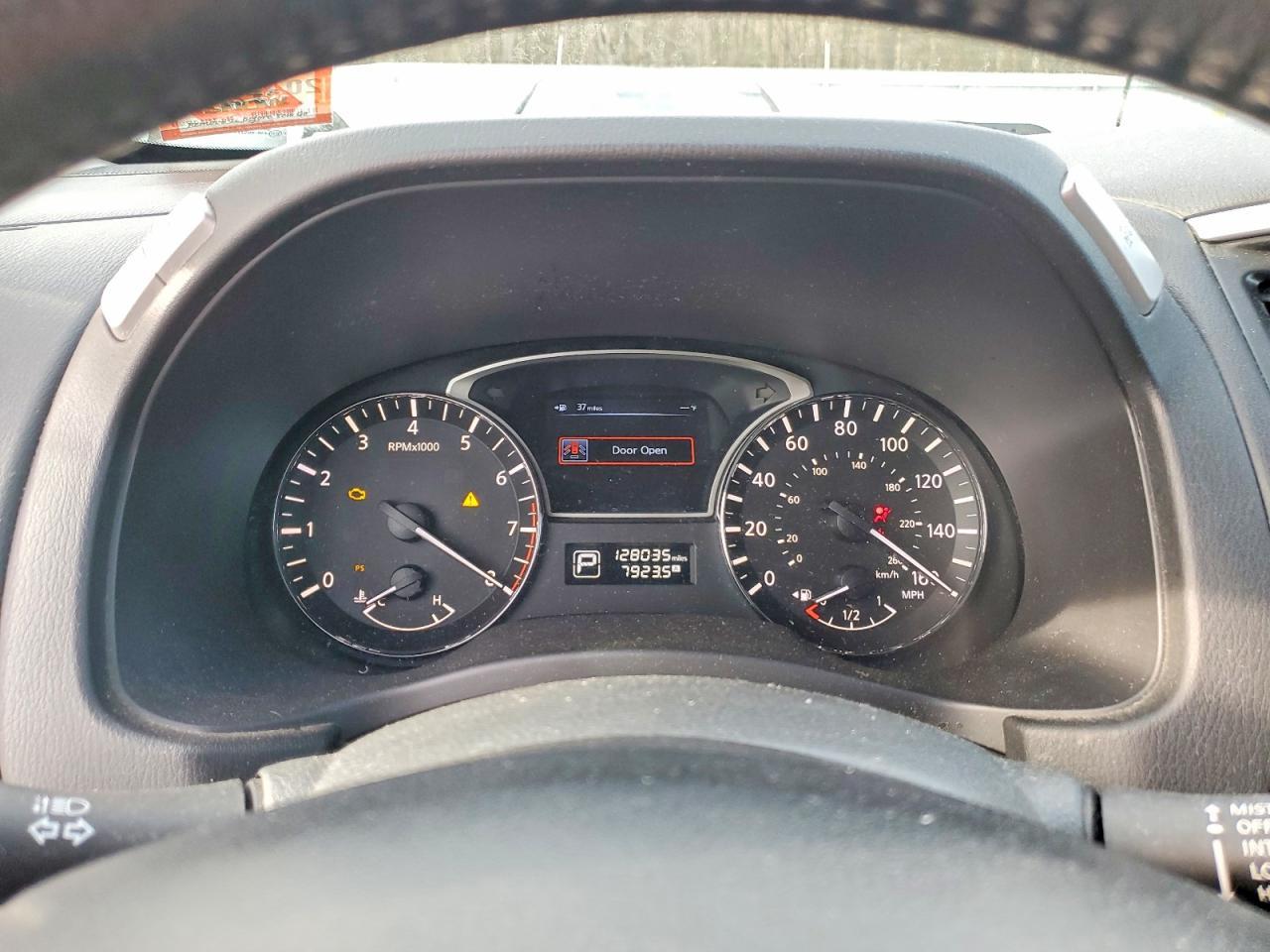 2013 Nissan Pathfinder s