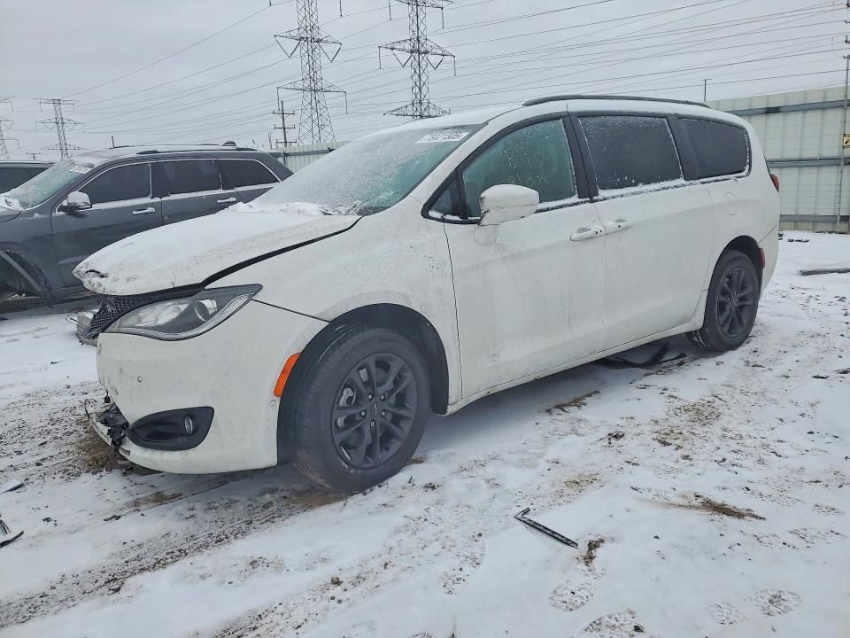 2020 Chrysler Pacifica Touring l