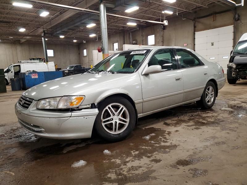 2000 Toyota Camry le