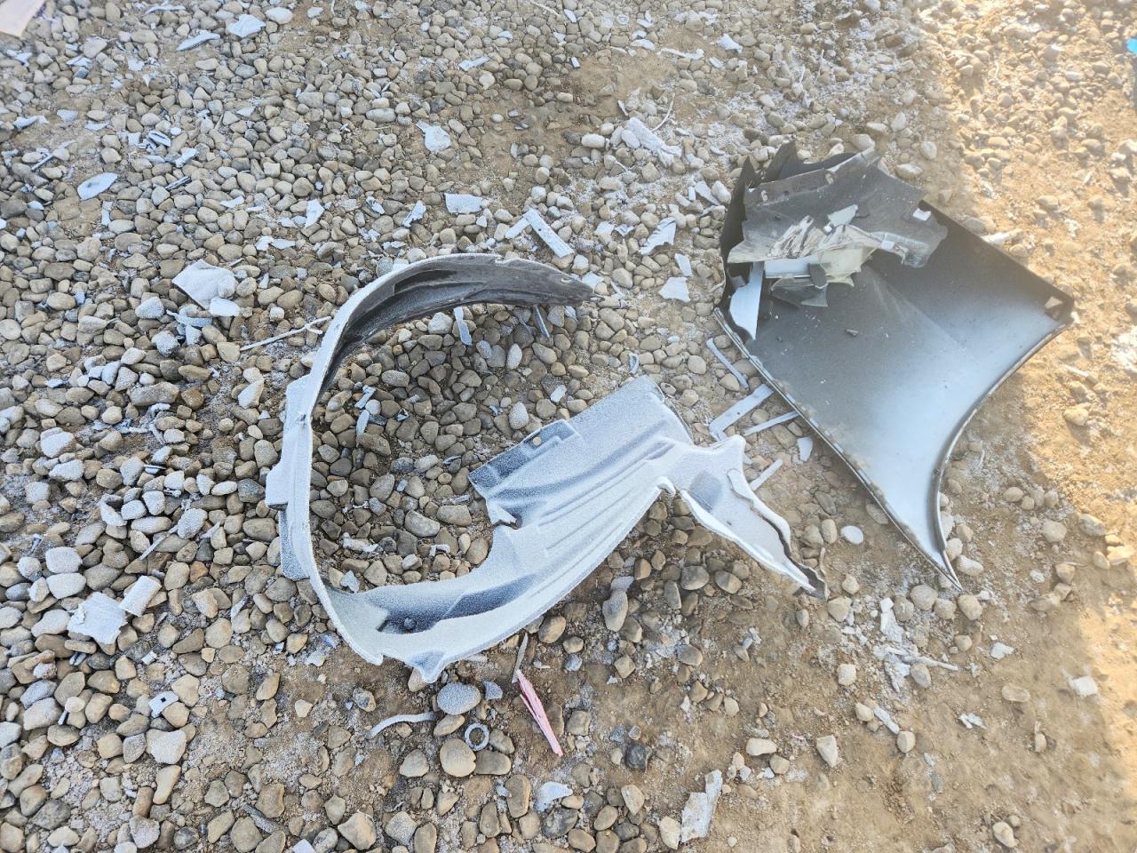 2016 Niss Altima 2.5 s