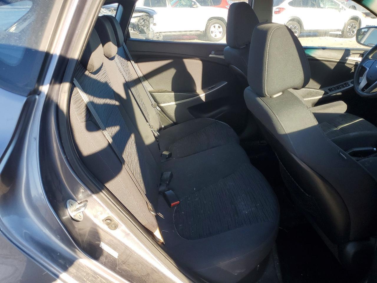 2016 Hyundai Accent se