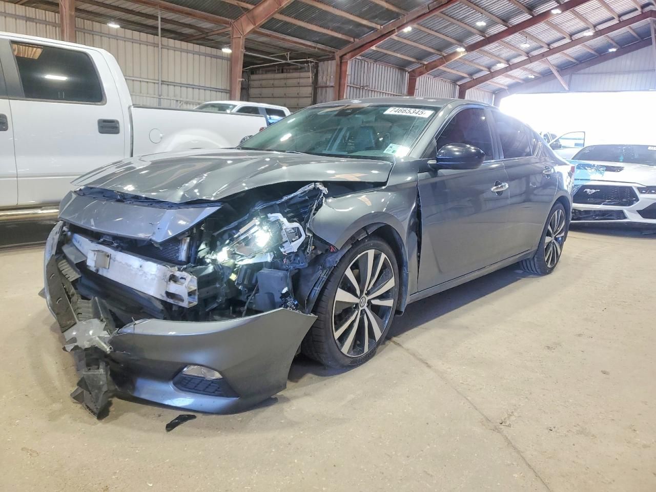 2020 Nissan Altima sr