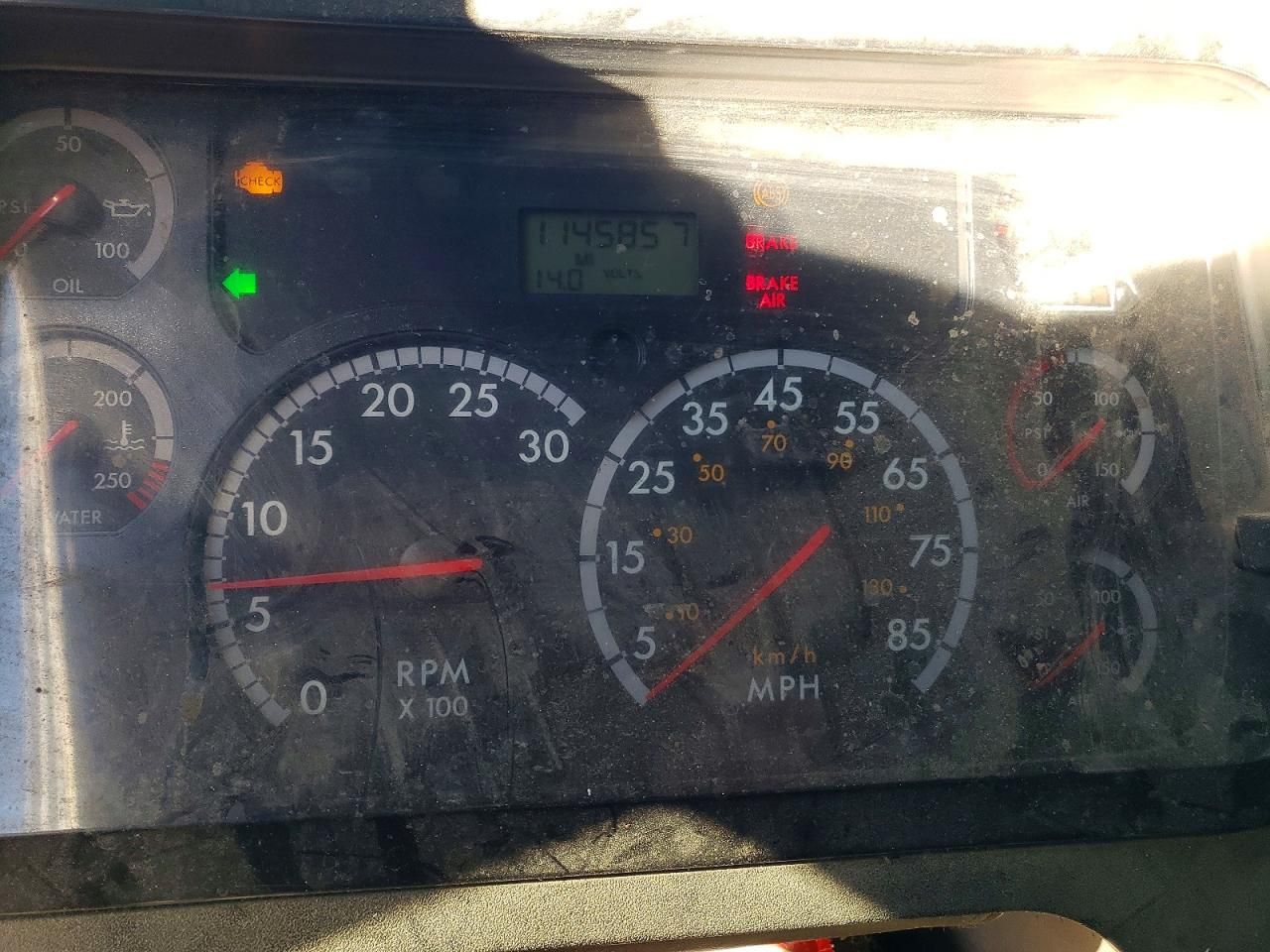 2012 Freightliner Cascadia 125 Semi Truck