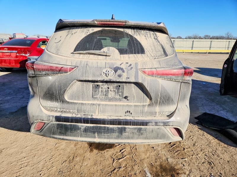 2021 Toyota Highlander xle