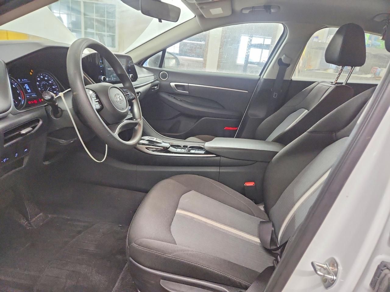 2022 Hyundai Sonata se