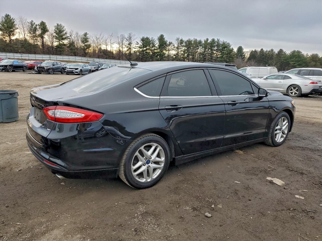 2016 Ford Fusion se