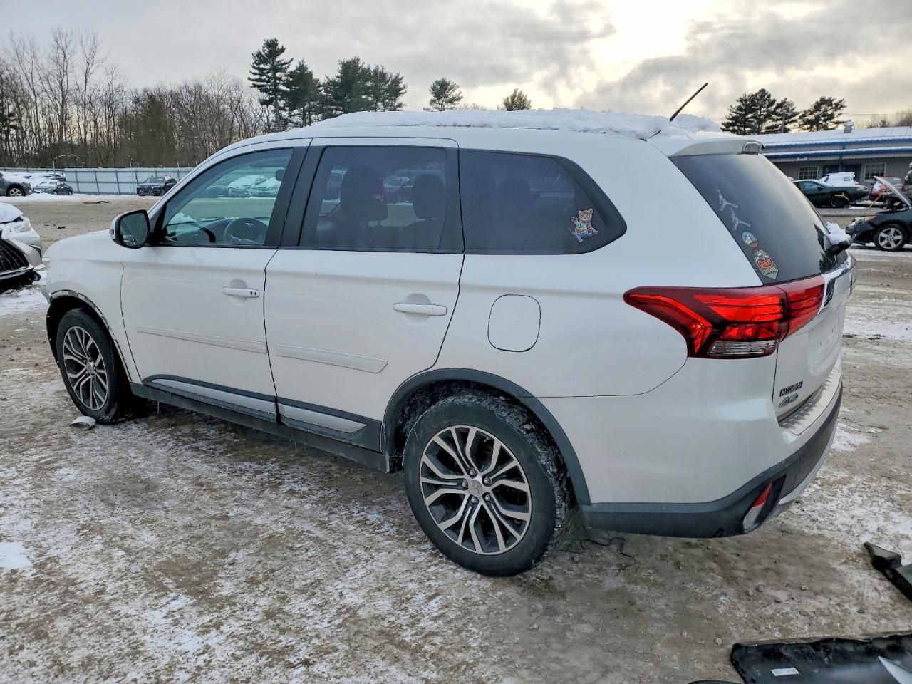 2016 Mitsubishi Outlander se