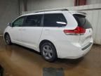 2011 Toyota Sienna le 8-passenger
