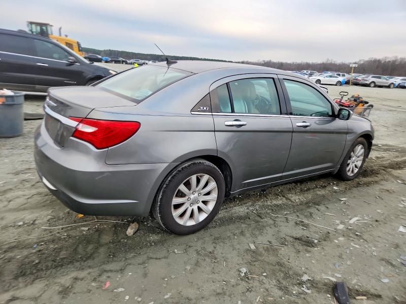 2013 Chrysler 200 Limited