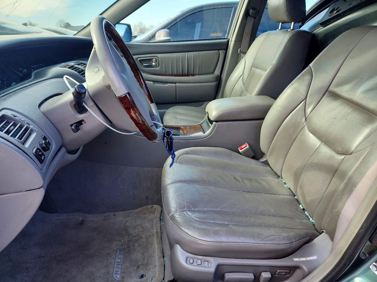 2004 Toyota Avalon xl