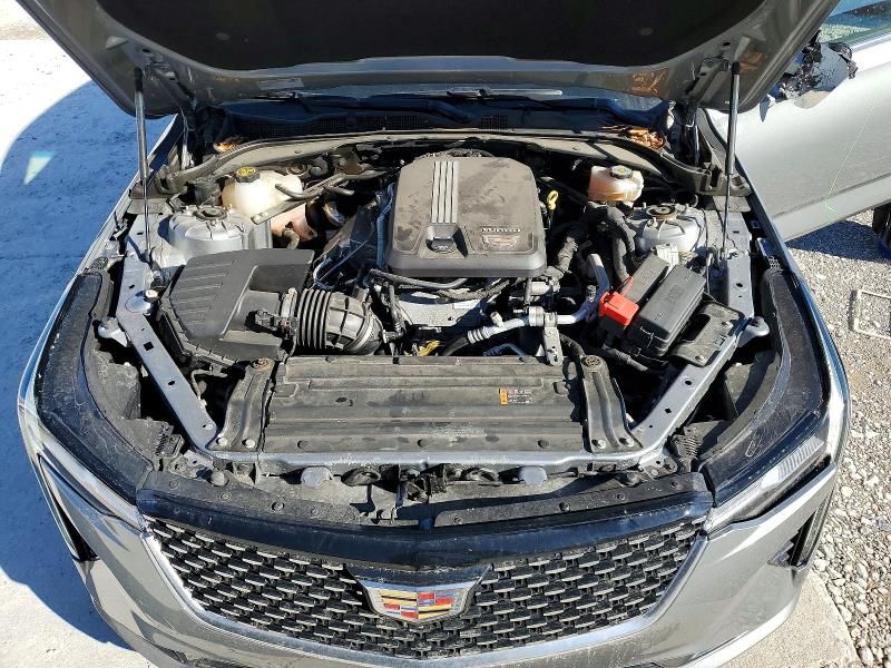 2023 Cadillac CT4 Luxury