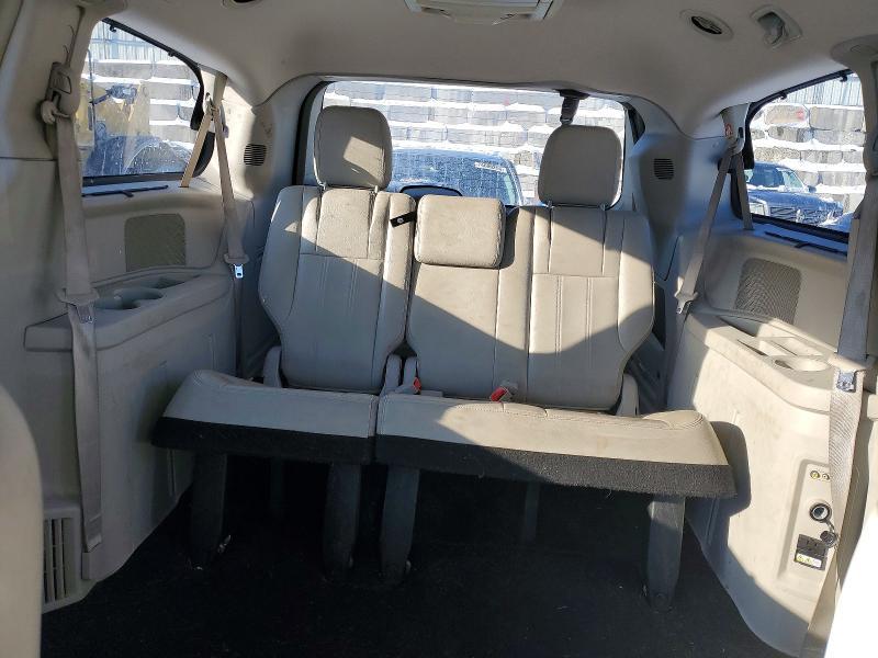 2013 Chrysler Town & Country Touring