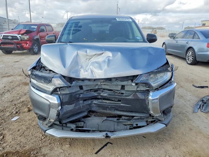 2018 Mitsubishi Outlander es