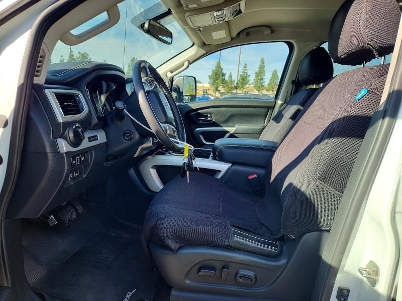 2018 Nissan Titan xd sl