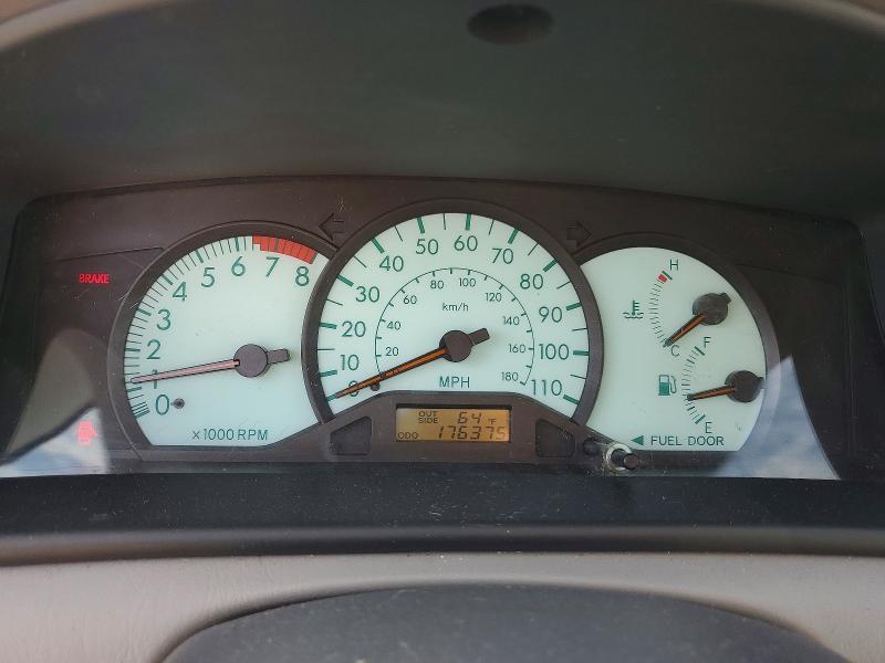 2004 Toyota Corolla le