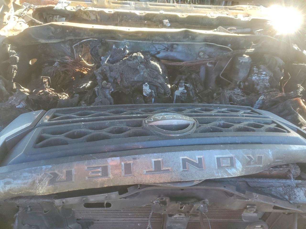 2022 Nissan Frontier SV