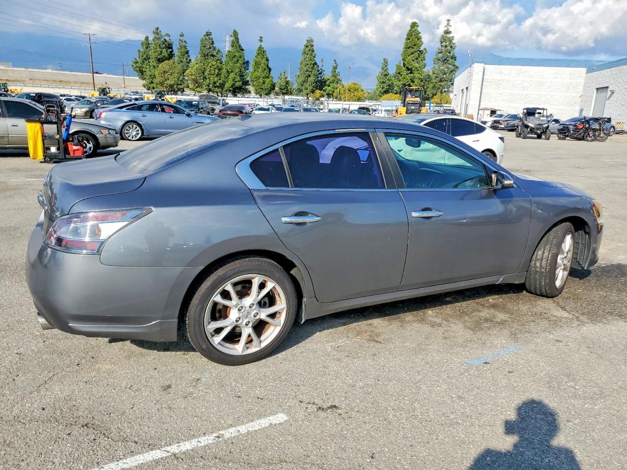 2014 Nissan Maxima s