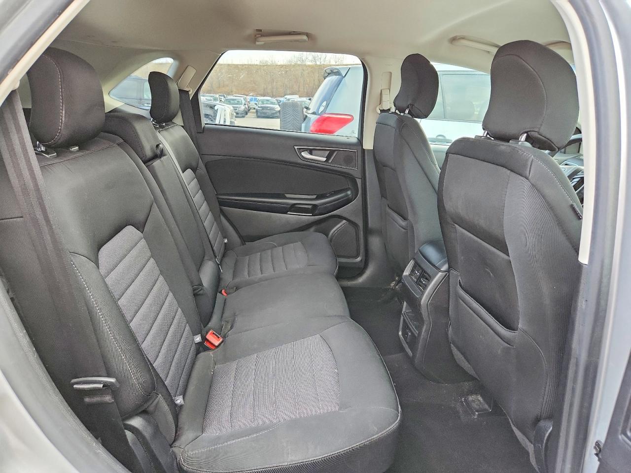2017 Ford Edge se
