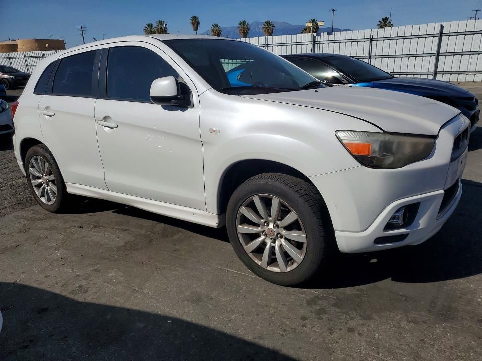 2011 Mitsubishi Outlander Sport se
