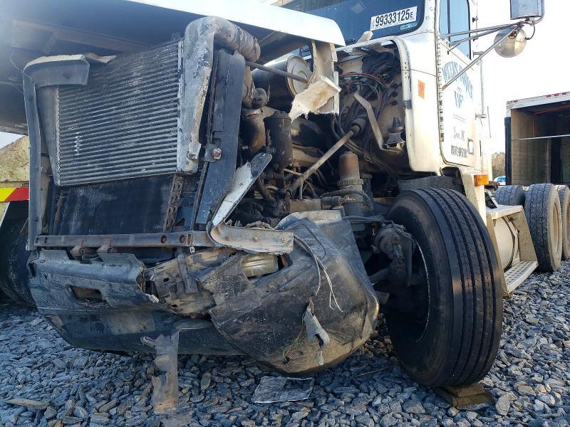 1997 Freightliner Conventional Semi Truck