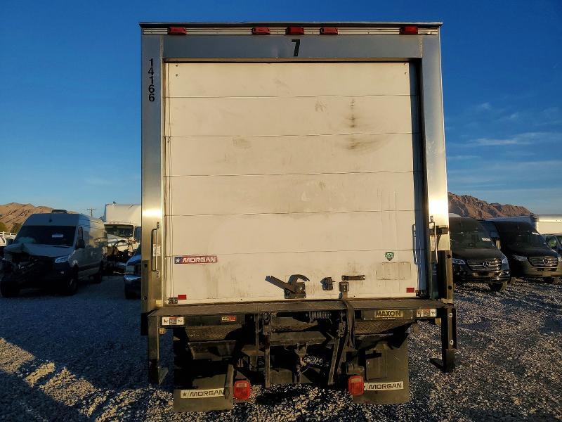 2015 Freigliner 2015 Freightliner Business Class M2 Refrigerated B