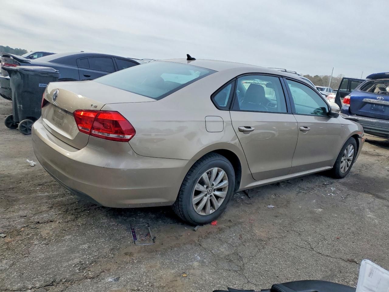 2015 Volkswagen Passat s