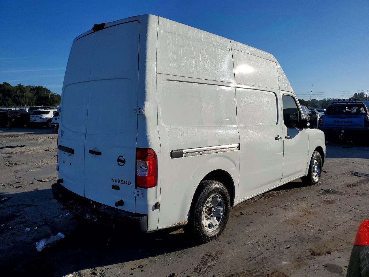 2016 Nissan Nv 2500 s