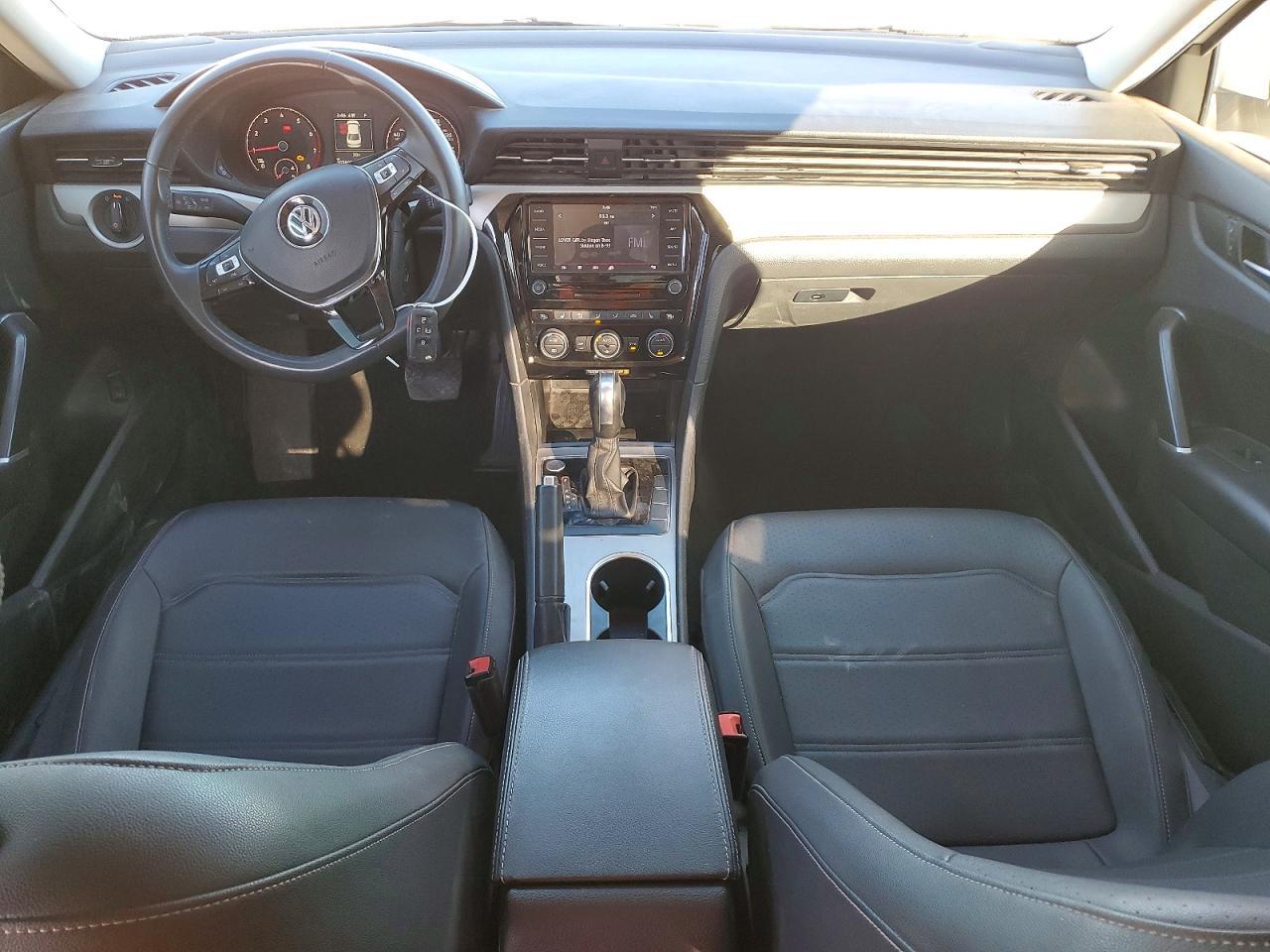 2021 Volkswagen Passat se