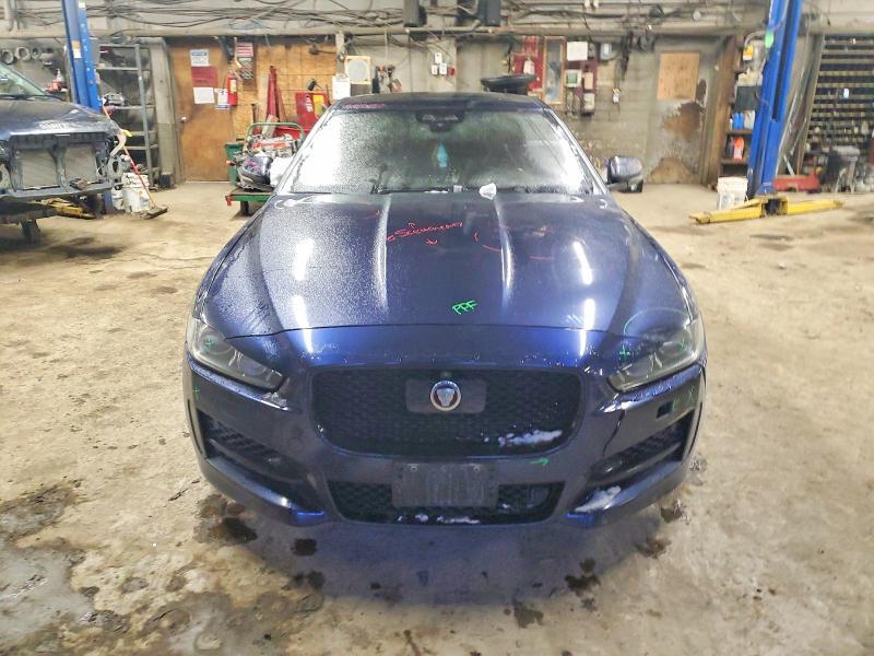 2017 Jaguar Xe R-sport