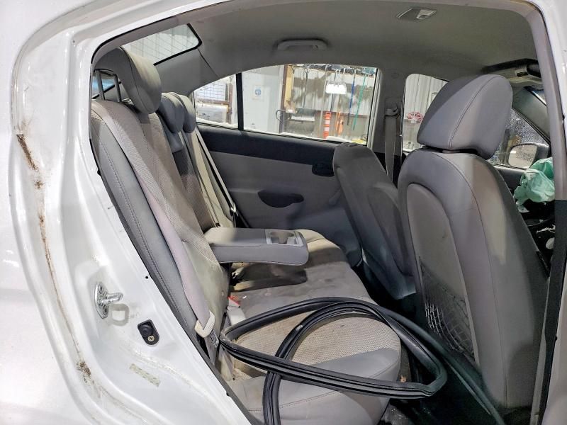 2011 Hyundai Accent gls