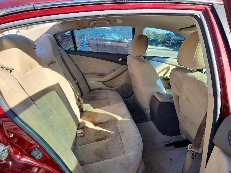 2011 Nissan Altima Base