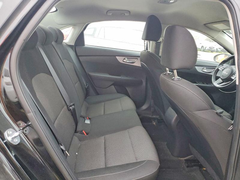 2024 KIA Forte lx