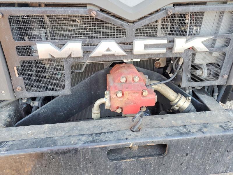 2024 Mack Terrapro Refuse Truck