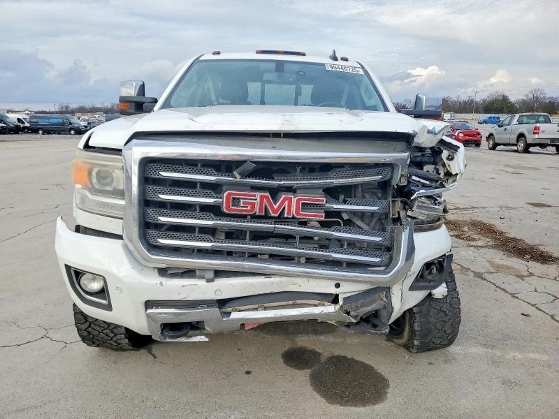 2016 GMC Sierra K2500 slt